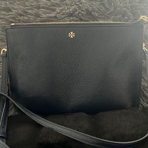 Crossbody great condition